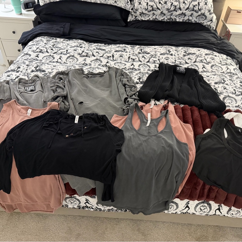 Pebby Forevee Lot XL & 1x/2x! 9 tops total!